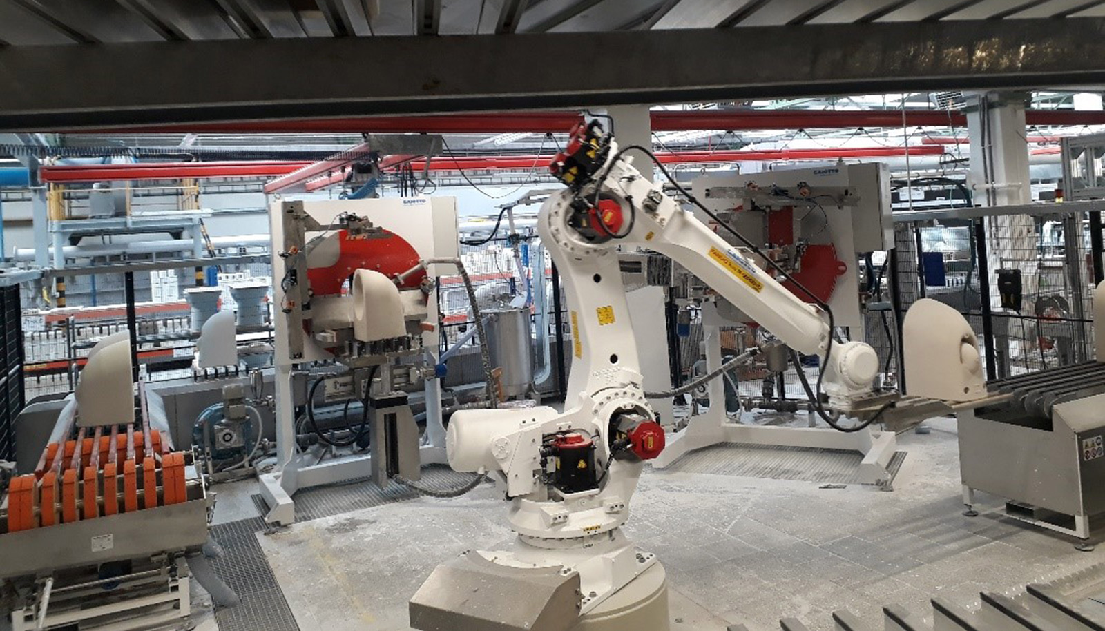 Laufen (Roca Group) chooses SACMI-Gaiotto robotized glazing