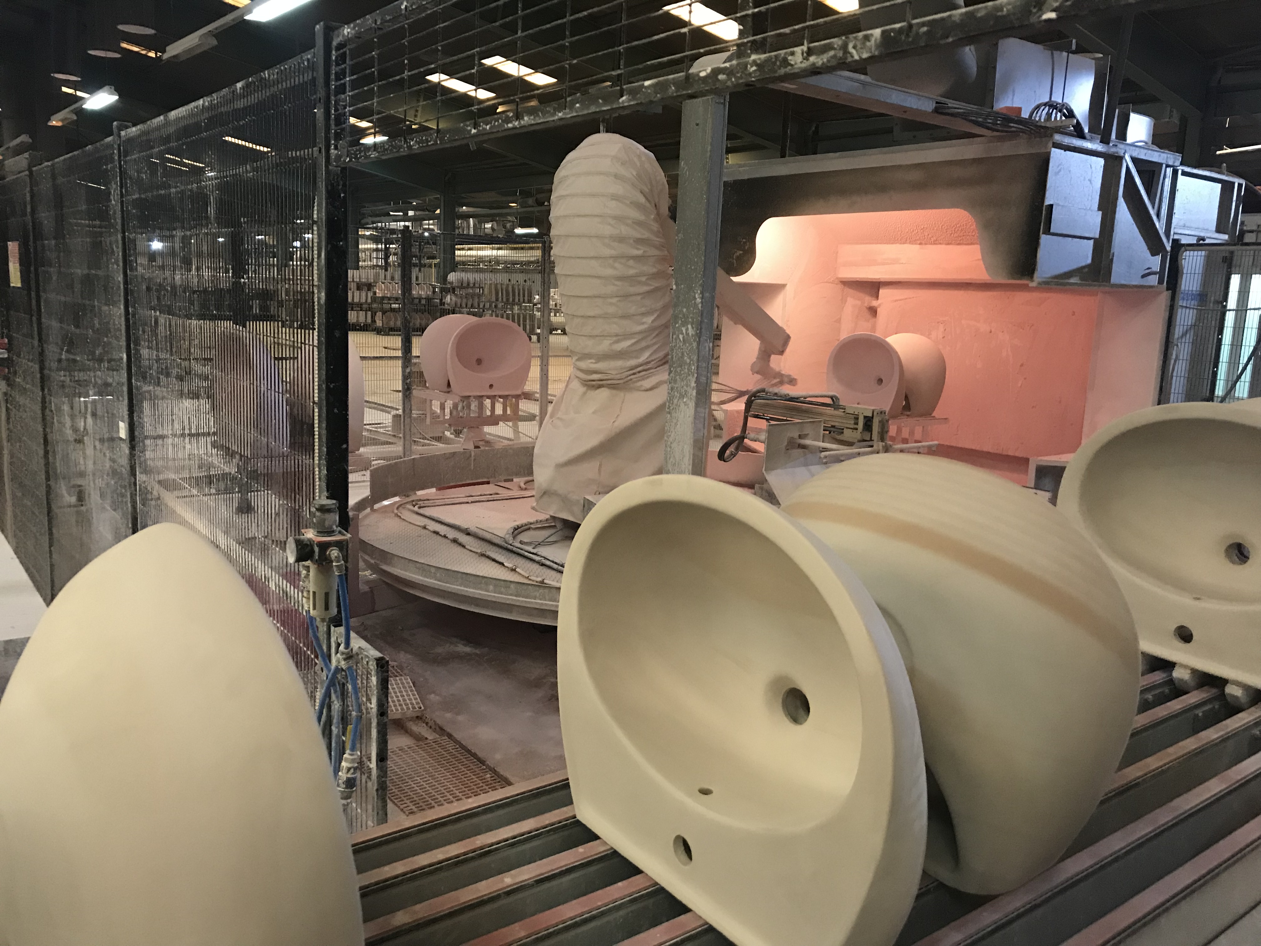 Sacmi robotized glazing, Ceram Divindus Unité de Ghazaouet doubles its investment in Sacmi solutions